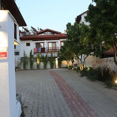 Alp Mandalin * Akyaka (Mugla)